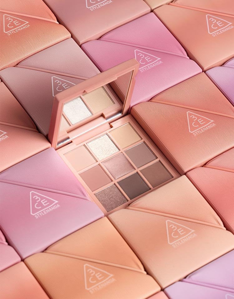 3CE MULTI EYE COLOR PALETTE THE TEXTILE ( BUTTER MOUSSE)